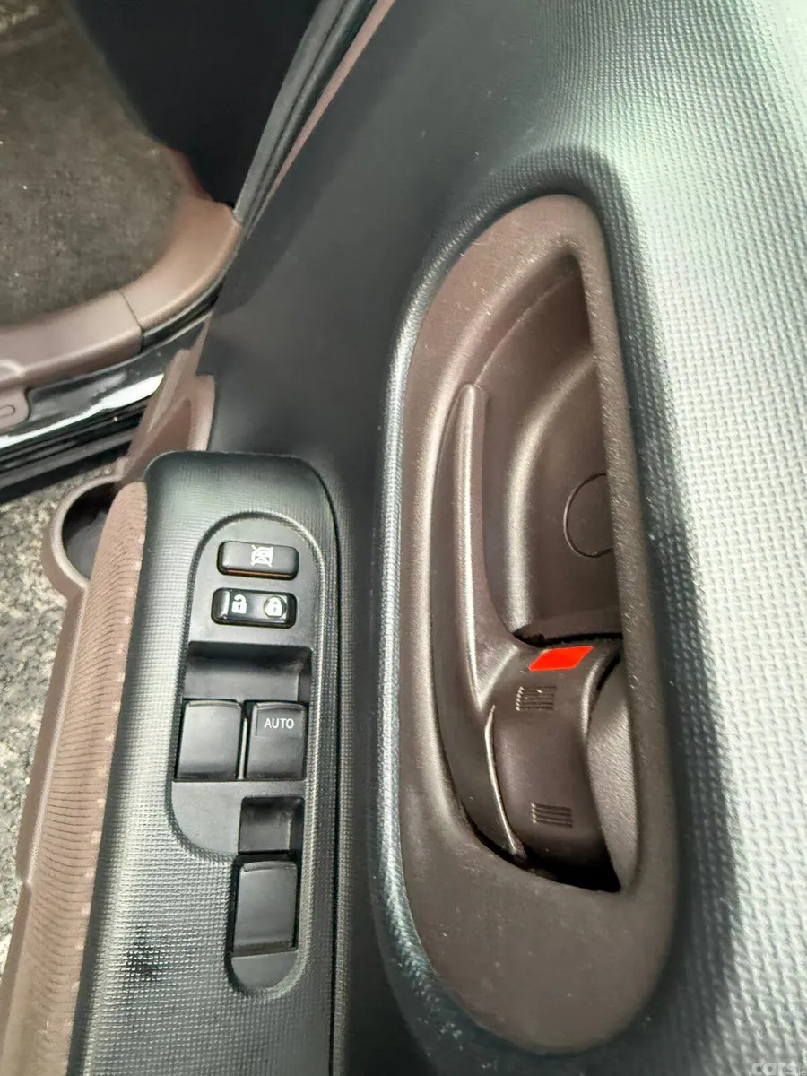 Toyota Porte Hatchback, Petrol, 2012, Black