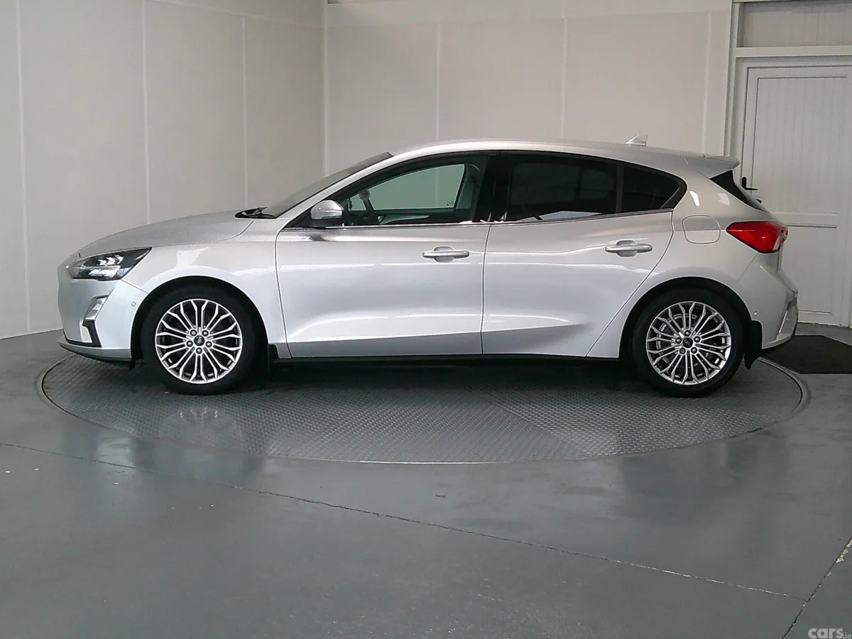Ford Focus Hatchback, Diesel, 2021, Silver