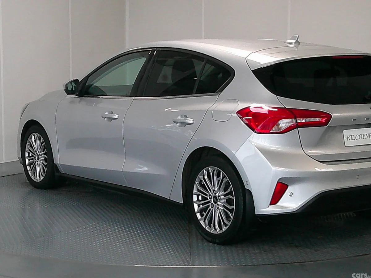 Ford Focus Hatchback, Diesel, 2021, Silver