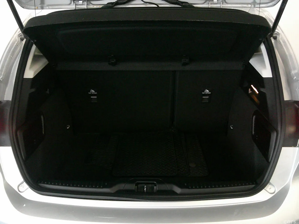 Ford Focus Hatchback, Diesel, 2021, Silver