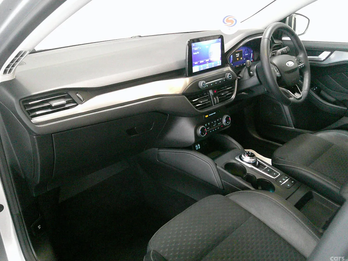 Ford Focus Hatchback, Diesel, 2021, Silver