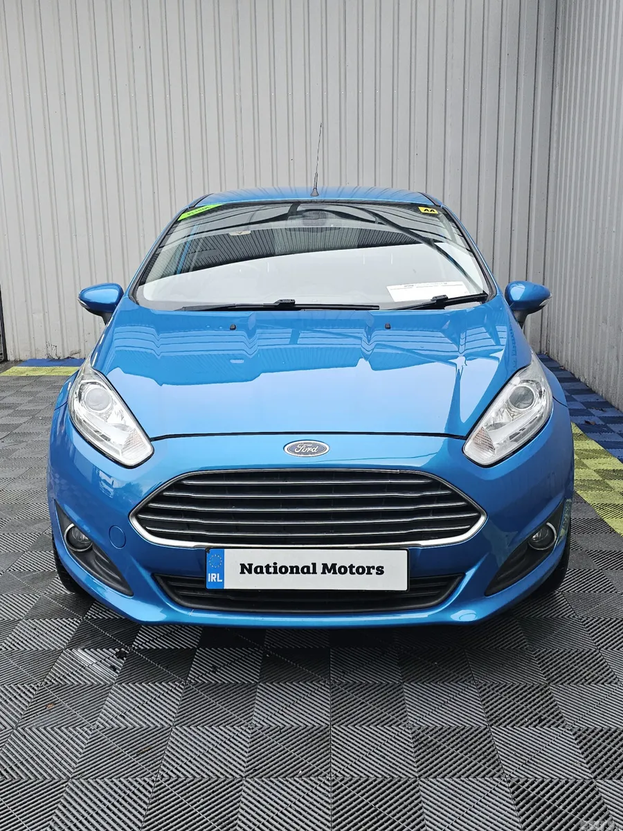 Ford Fiesta Hatchback, Petrol, 2015, Blue