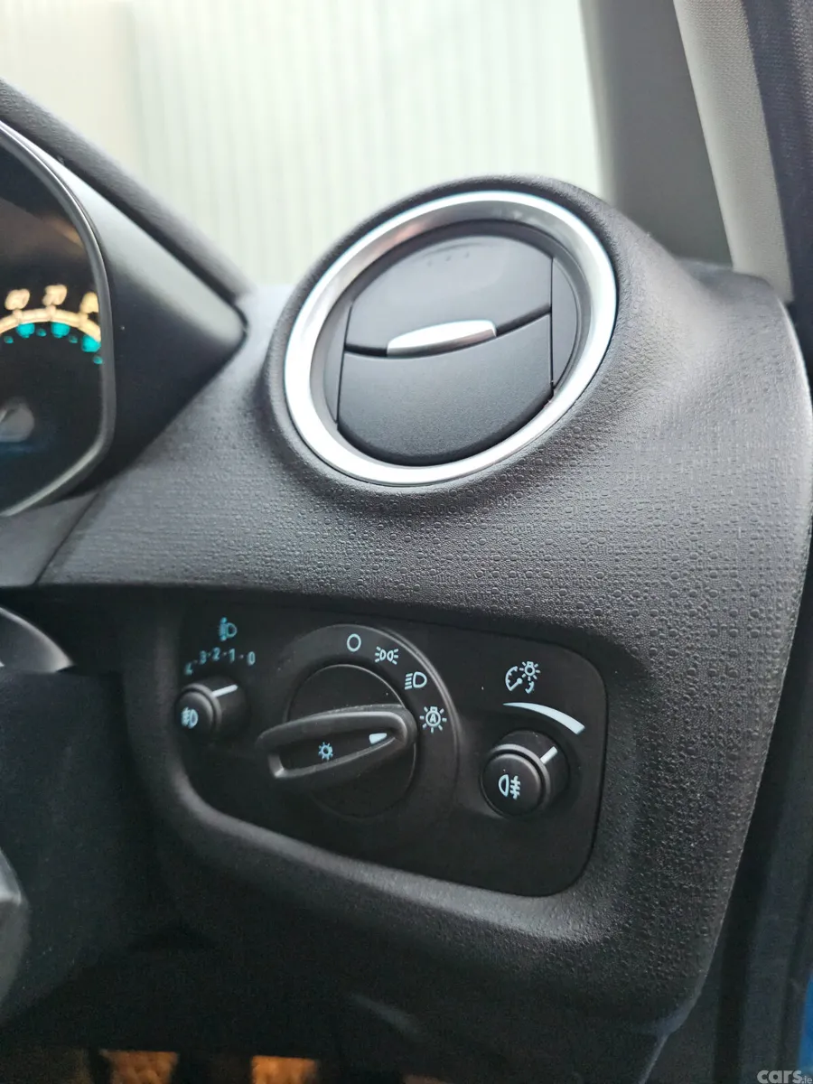 Ford Fiesta Hatchback, Petrol, 2015, Blue