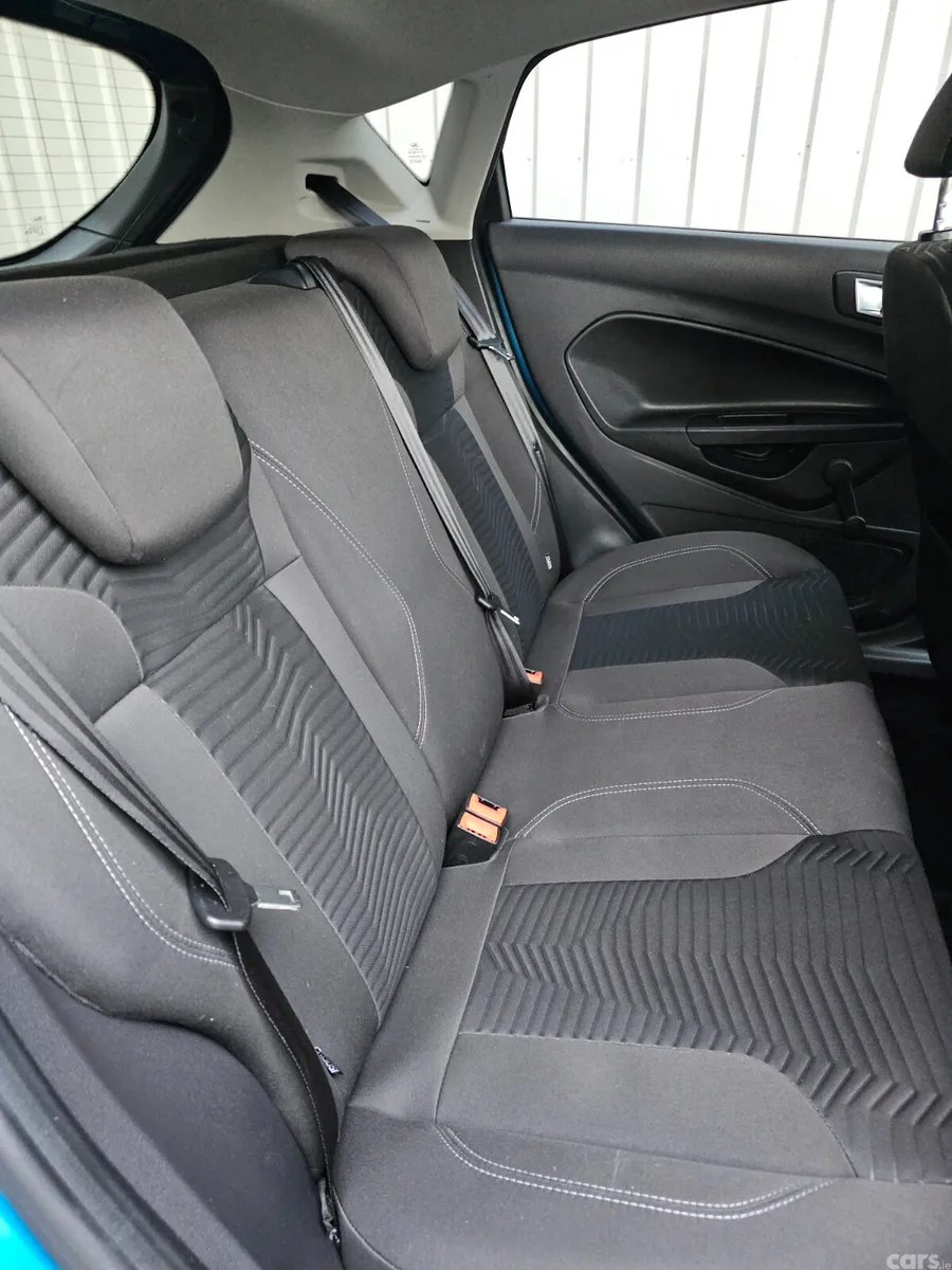 Ford Fiesta Hatchback, Petrol, 2015, Blue