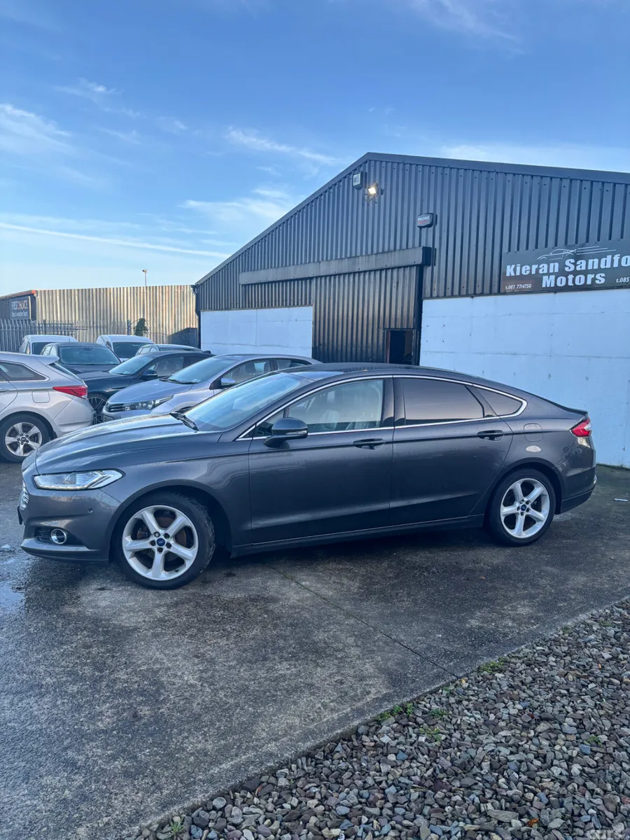 Ford Mondeo Hatchback, Diesel, 2017, Grey