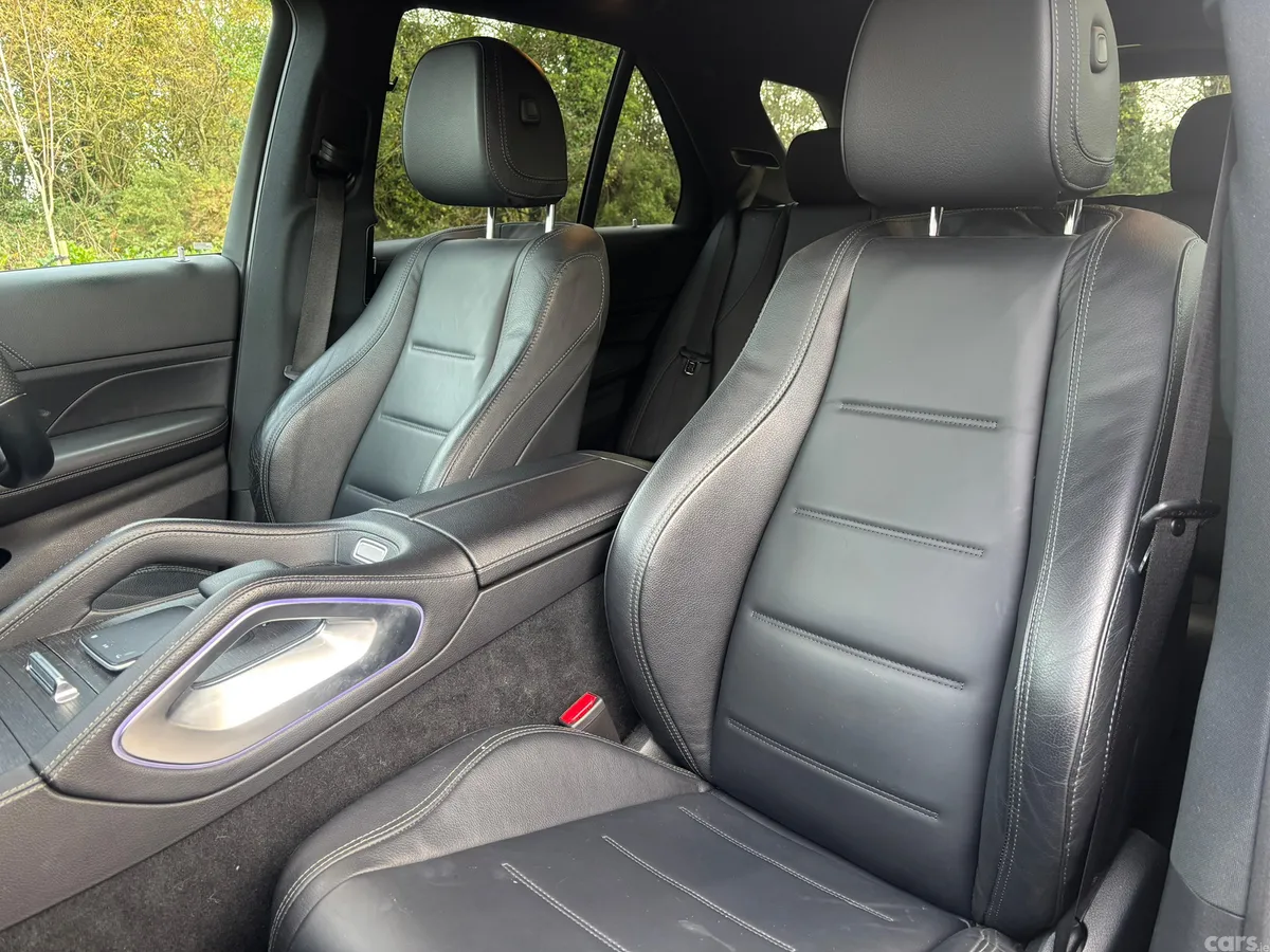 Mercedes-Benz GLE SUV, Diesel Plug-in Hybrid, 2022, Blue