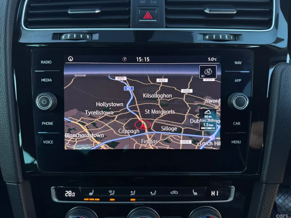 Volkswagen Golf Estate, Petrol, 2018, Yellow