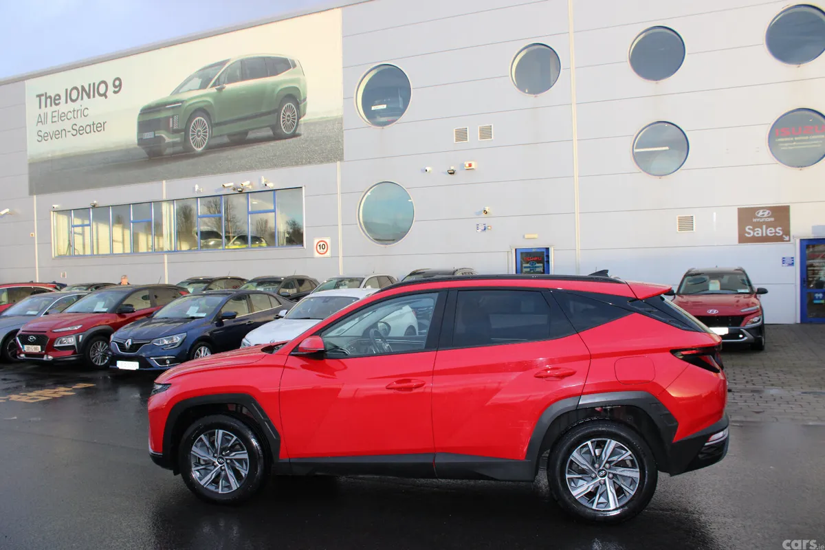 Hyundai Tucson SUV, Petrol Hybrid, 2021, Red