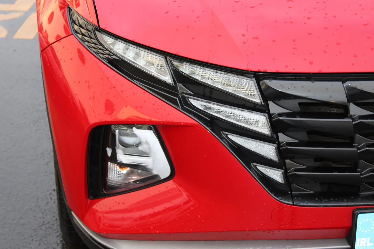 Hyundai Tucson SUV, Petrol Hybrid, 2021, Red