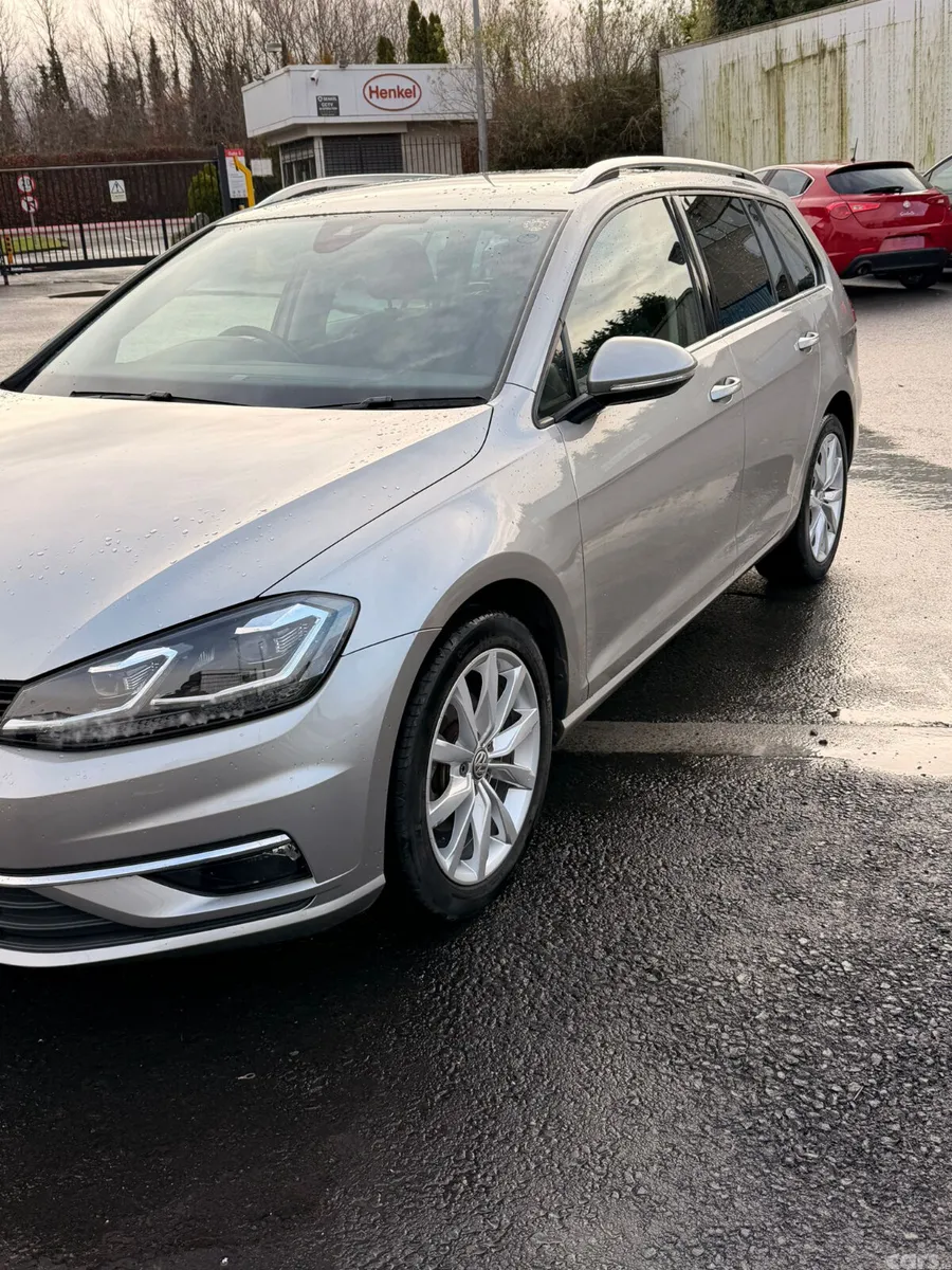 Volkswagen Golf Estate, Petrol, 2019, Silver