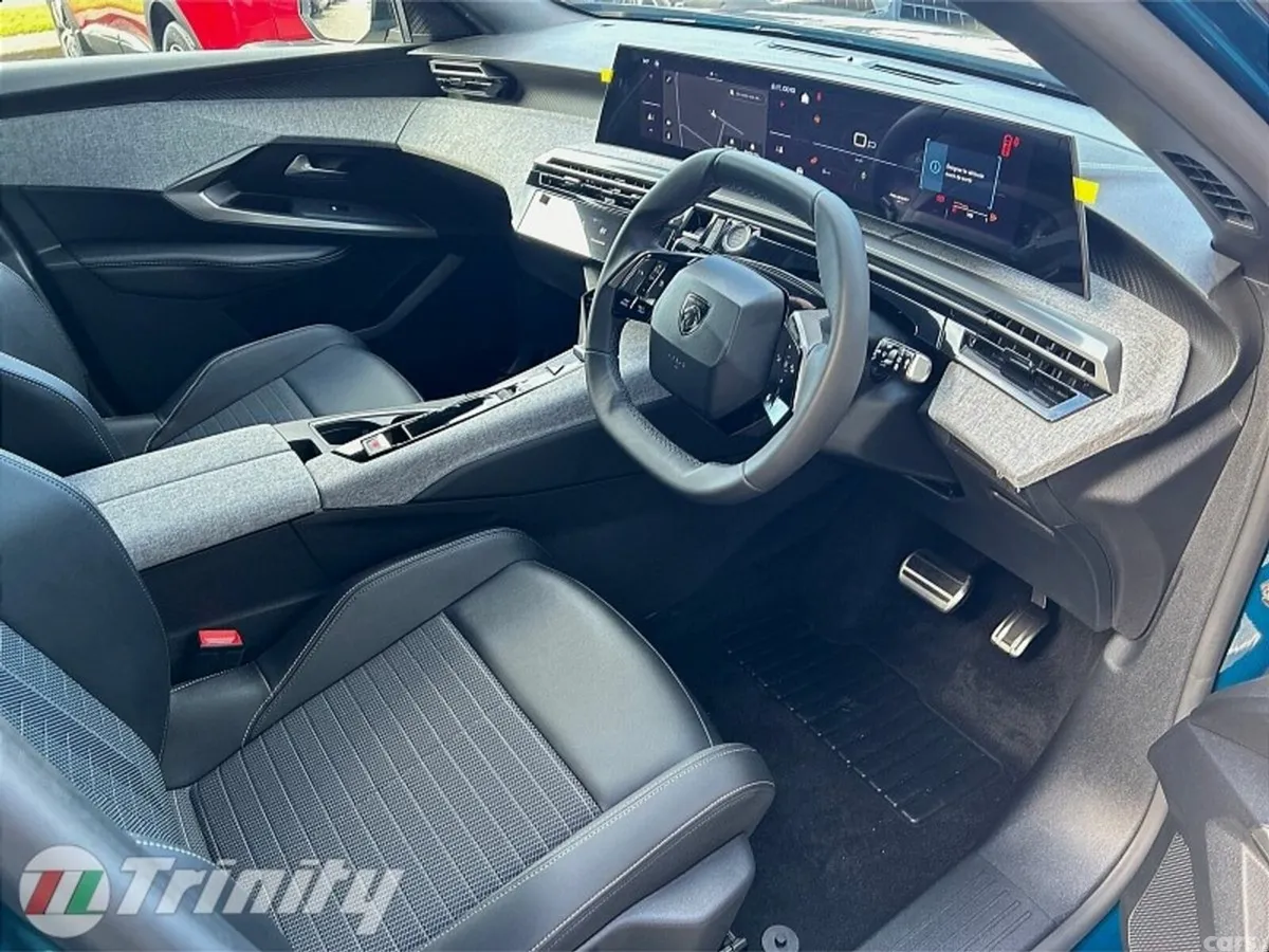 Peugeot 5008 SUV, Petrol Hybrid, 2026, Blue