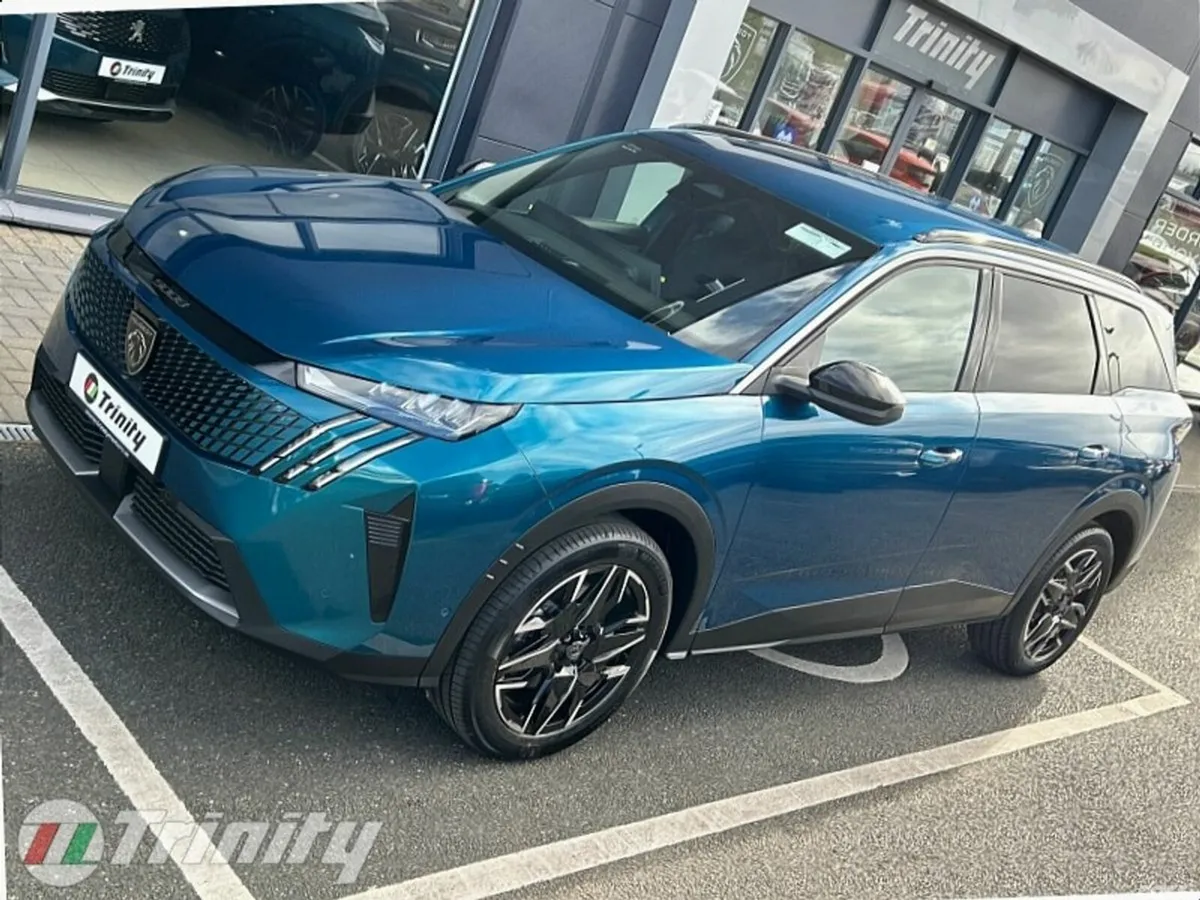 Peugeot 5008 SUV, Petrol Hybrid, 2026, Blue