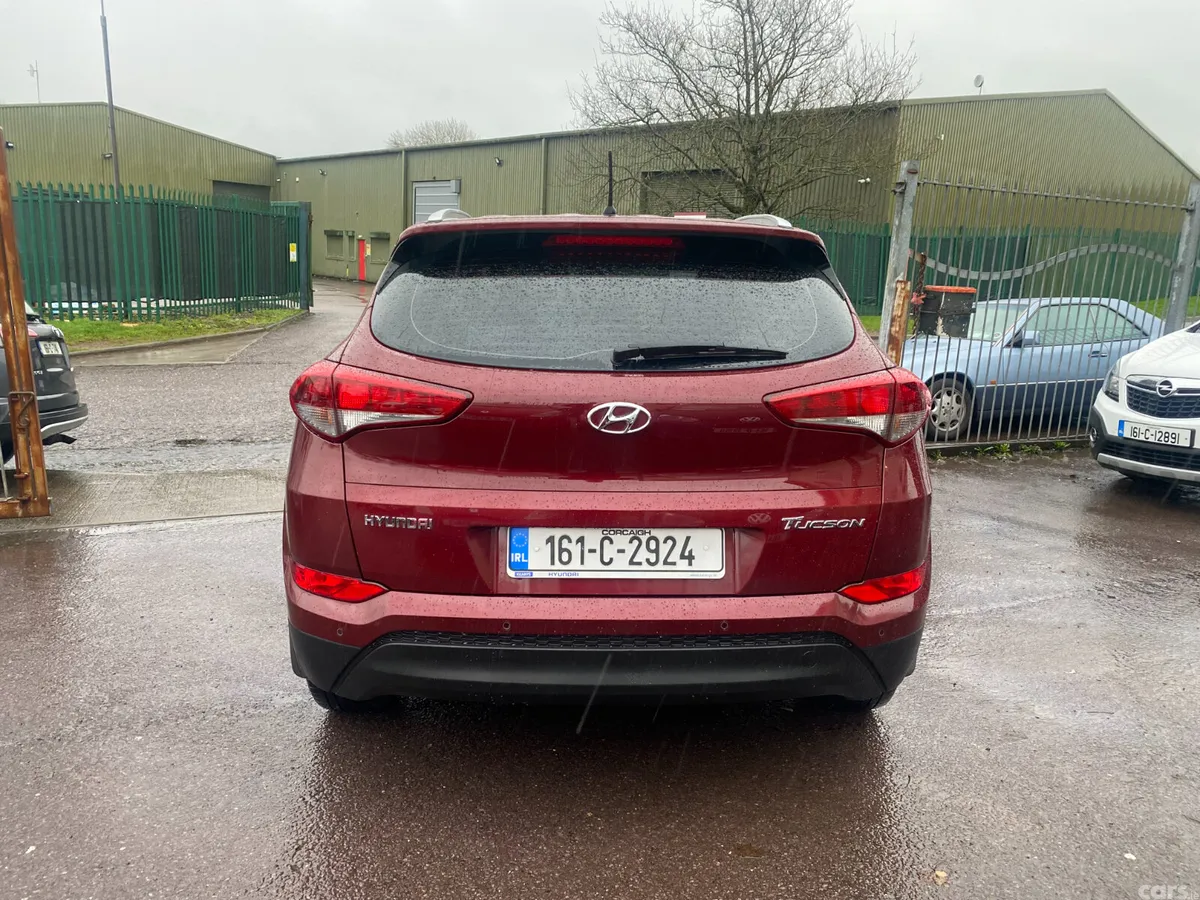 Hyundai Tucson SUV, Diesel, 2016, Red