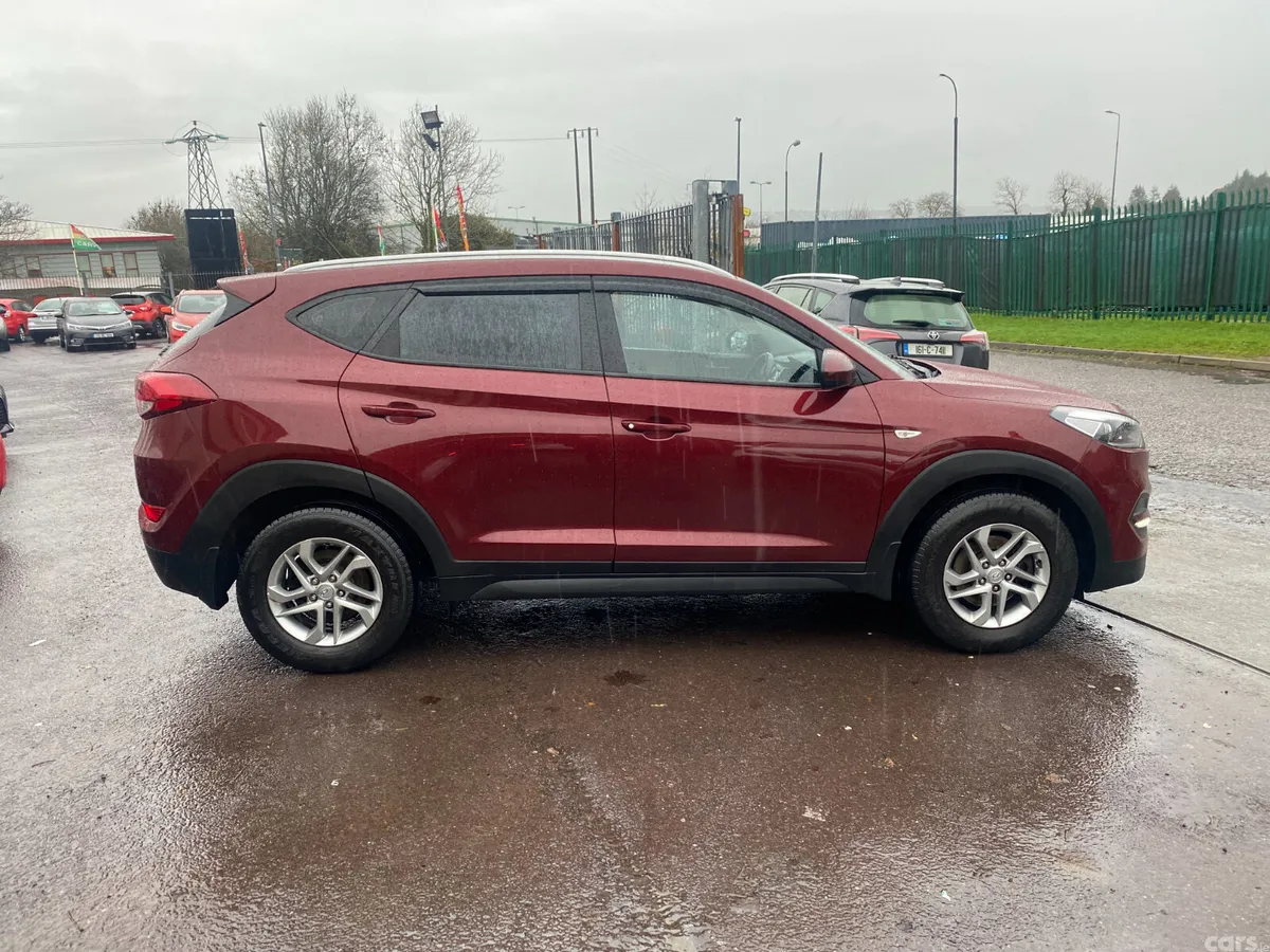 Hyundai Tucson SUV, Diesel, 2016, Red