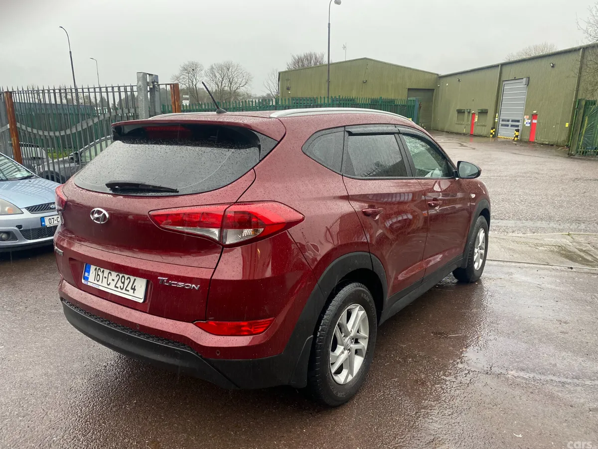 Hyundai Tucson SUV, Diesel, 2016, Red