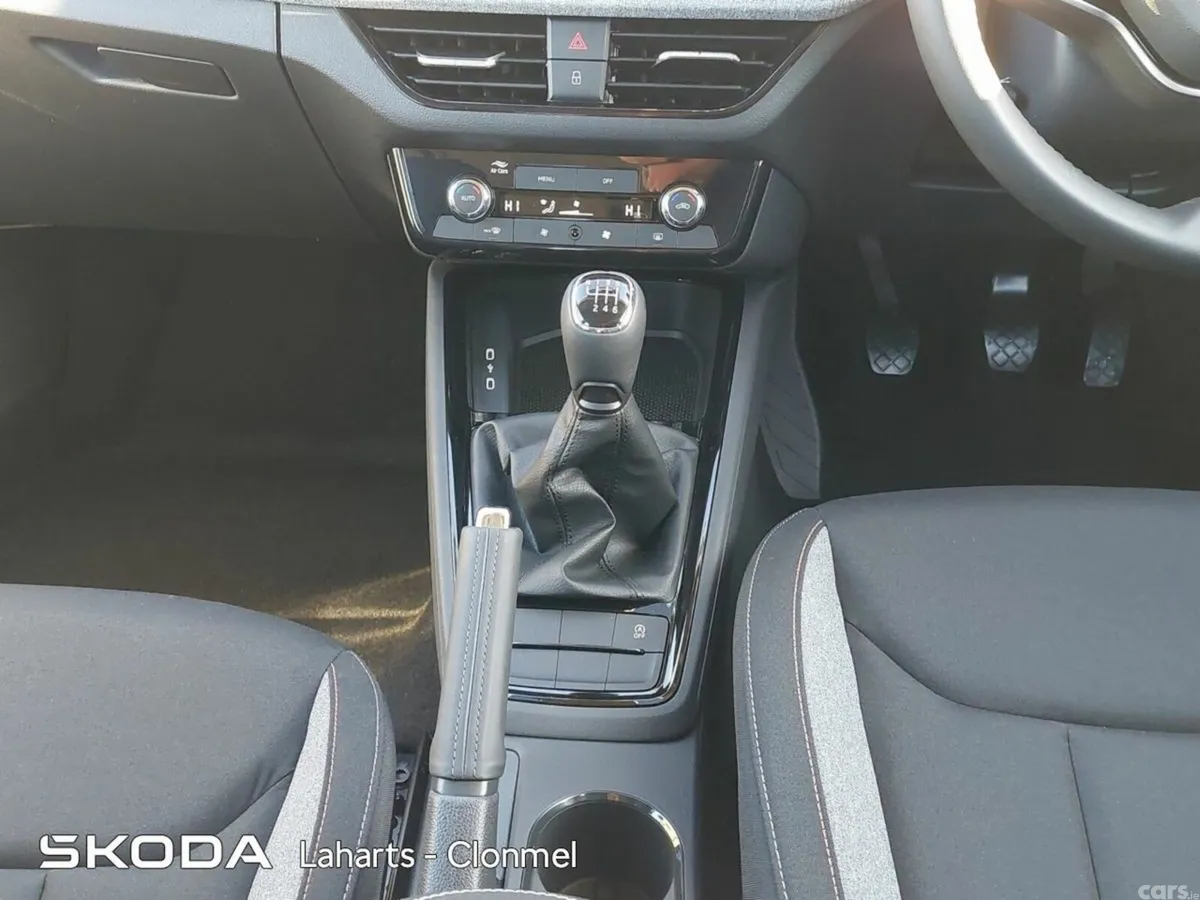 Skoda Kamiq Hatchback, Petrol, 2026, Silver