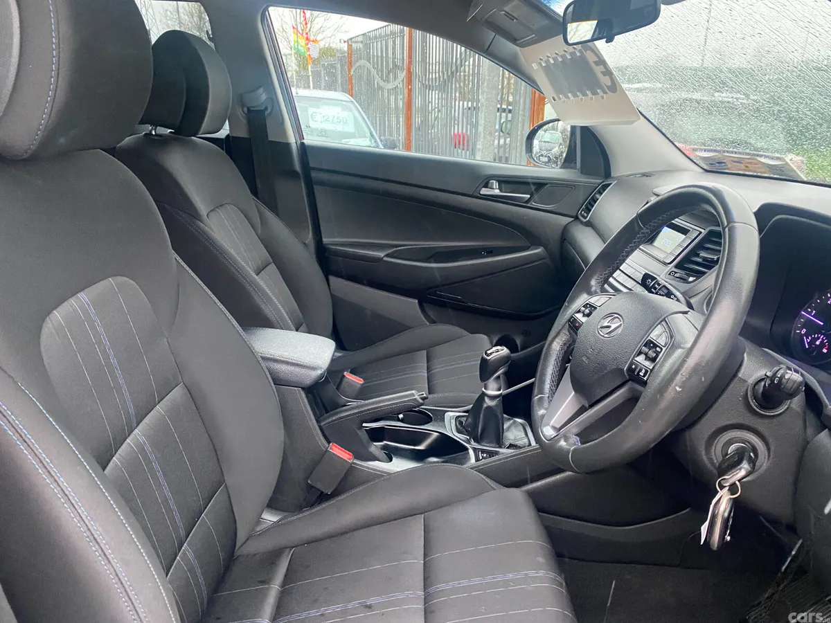 Hyundai Tucson SUV, Diesel, 2016, Red