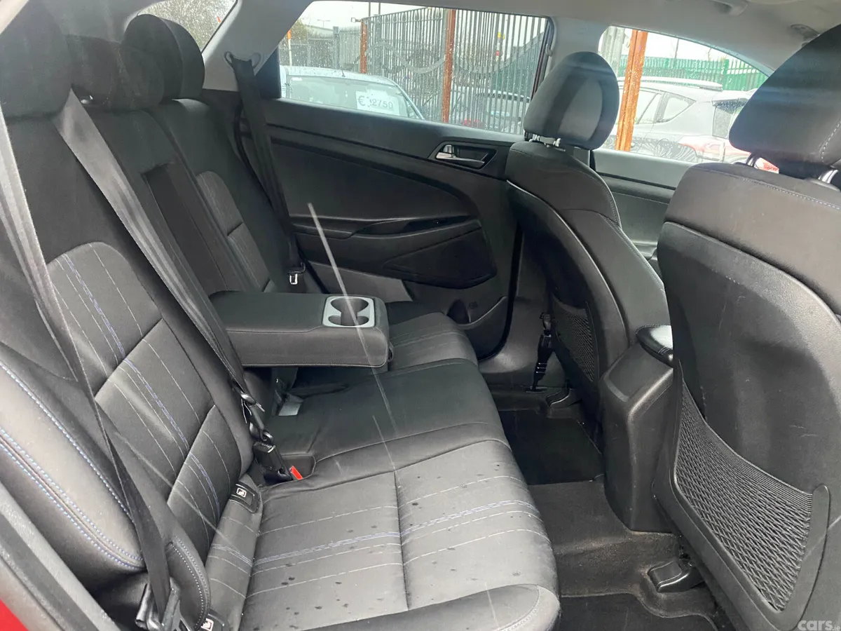 Hyundai Tucson SUV, Diesel, 2016, Red