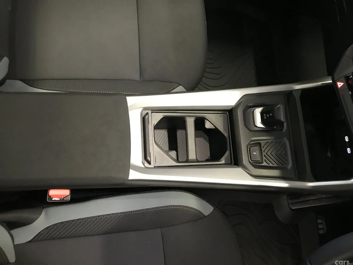 Dacia Bigster SUV, Petrol Hybrid, 2027, Green