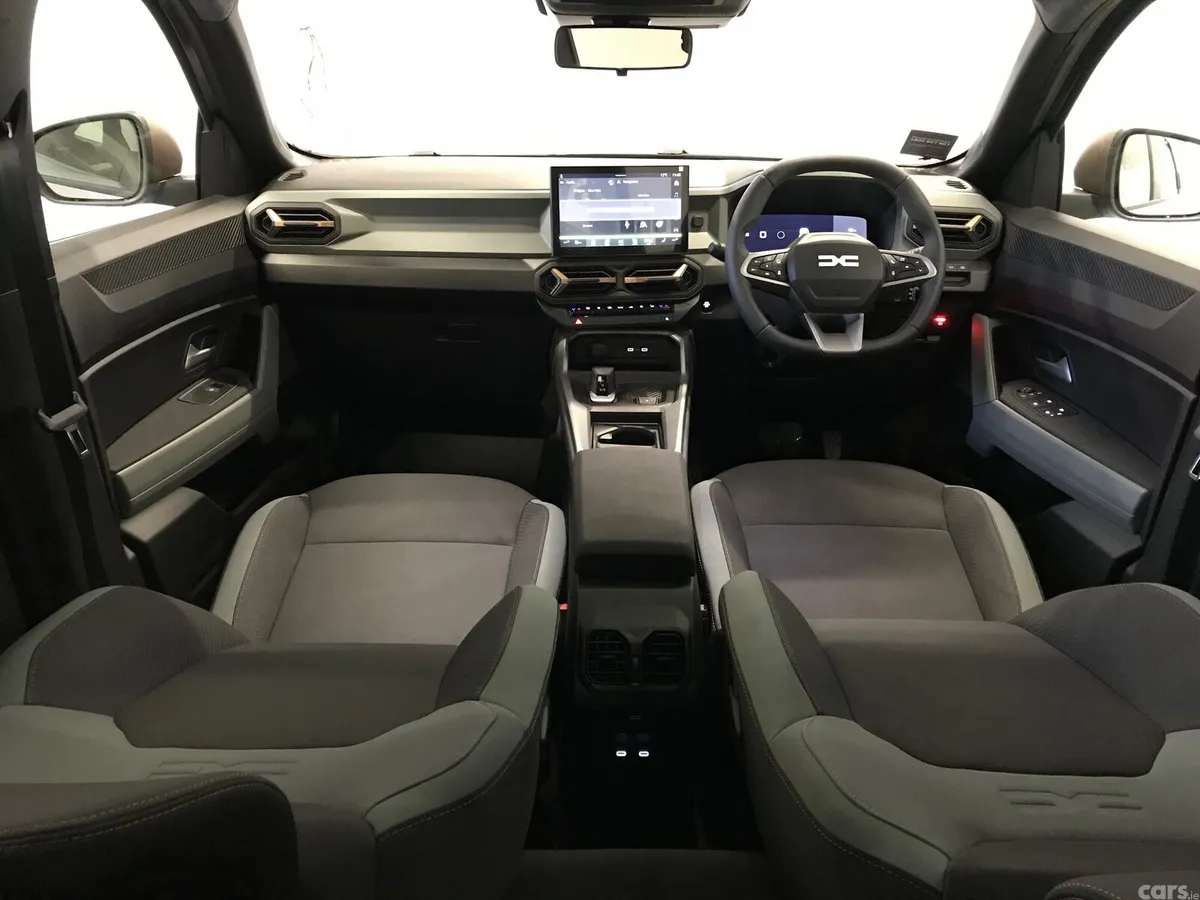 Dacia Bigster SUV, Petrol Hybrid, 2027, Green