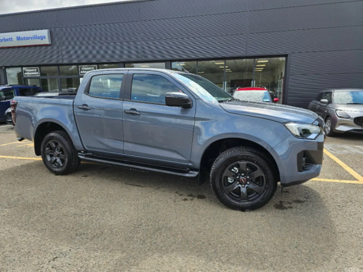 Isuzu D-Max Pick Up, Diesel, 2026, Grey