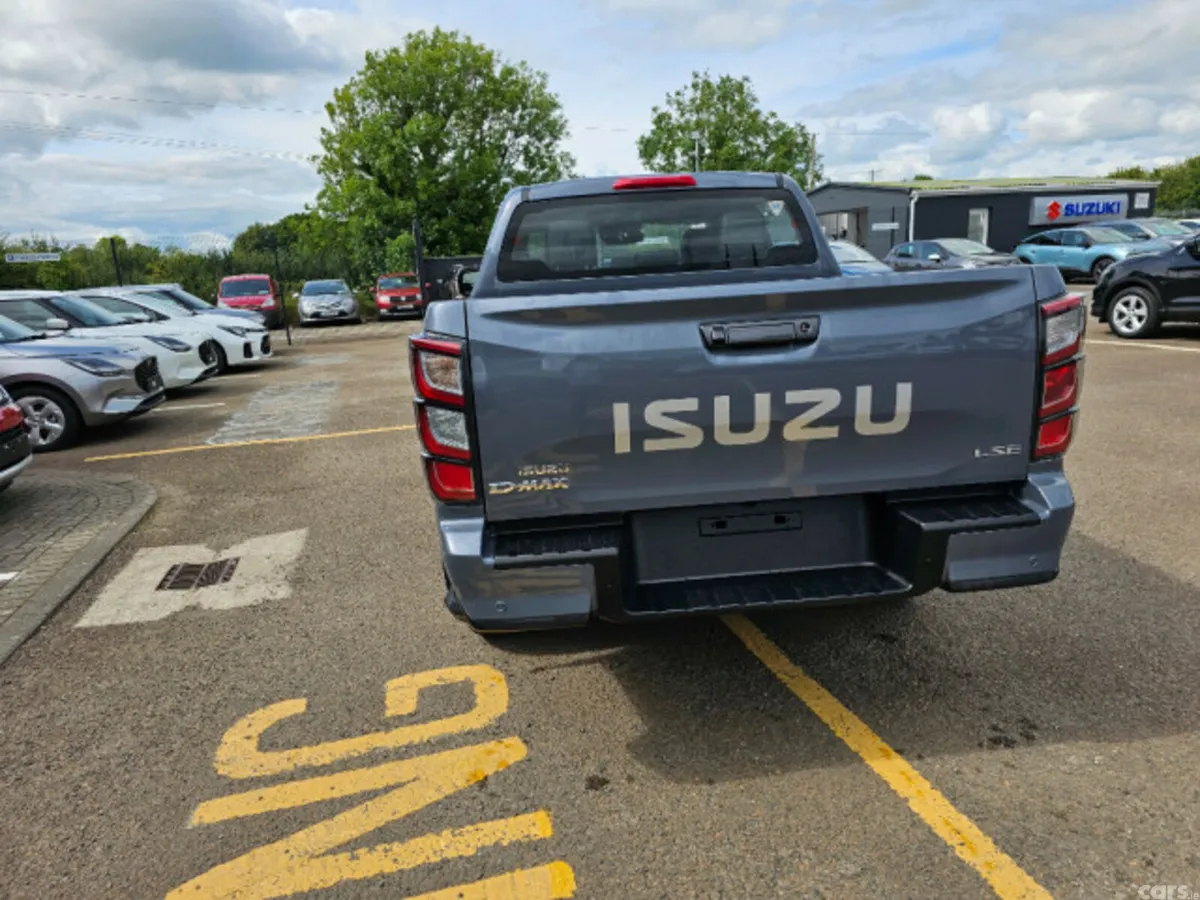 Isuzu D-Max Pick Up, Diesel, 2026, Grey