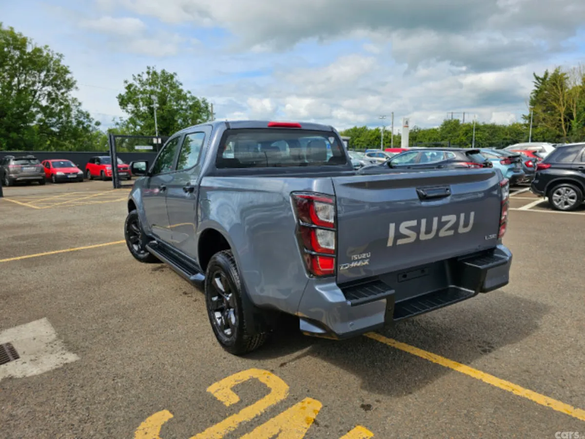 Isuzu D-Max Pick Up, Diesel, 2026, Grey
