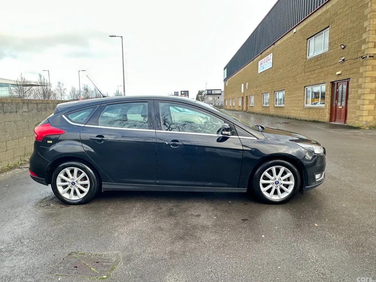 Ford Focus Hatchback, Diesel, 2016, Black
