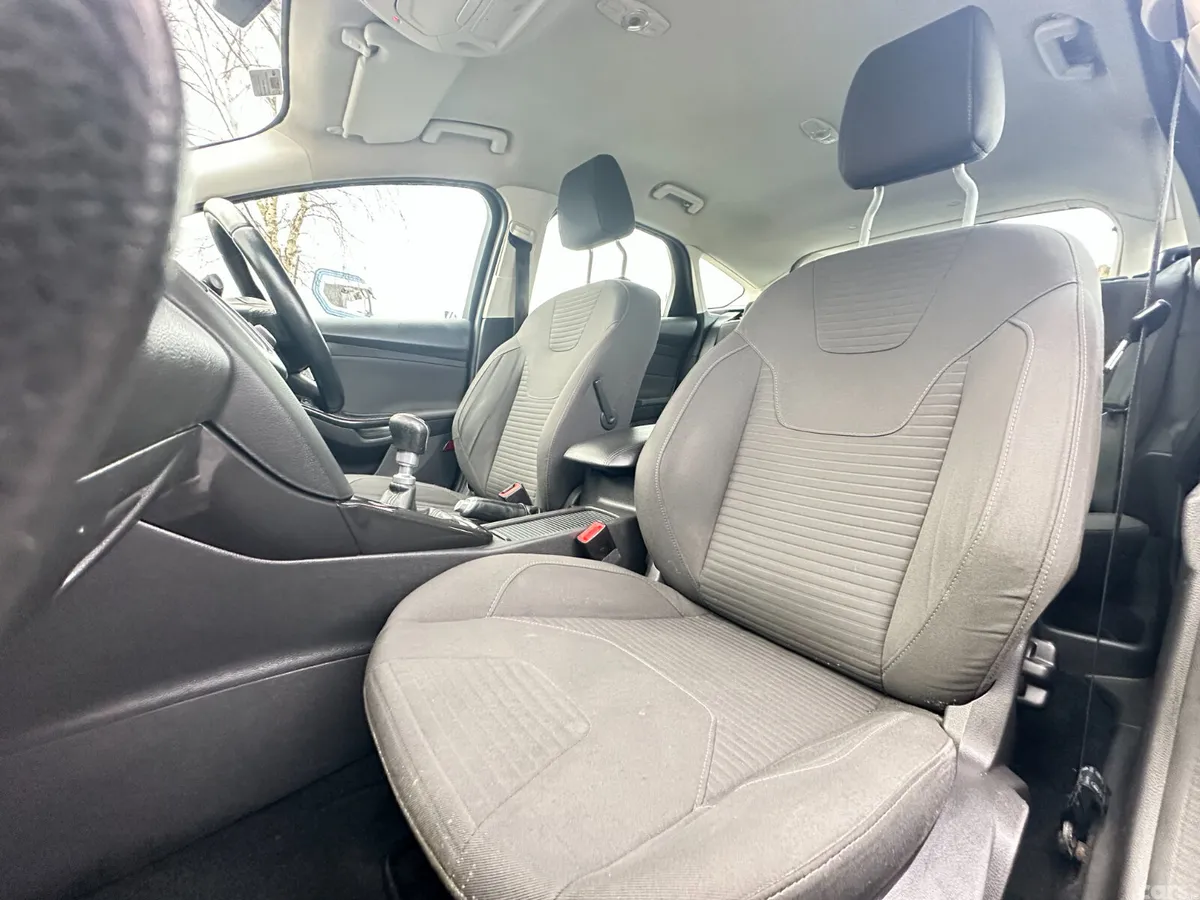 Ford Focus Hatchback, Diesel, 2016, Black