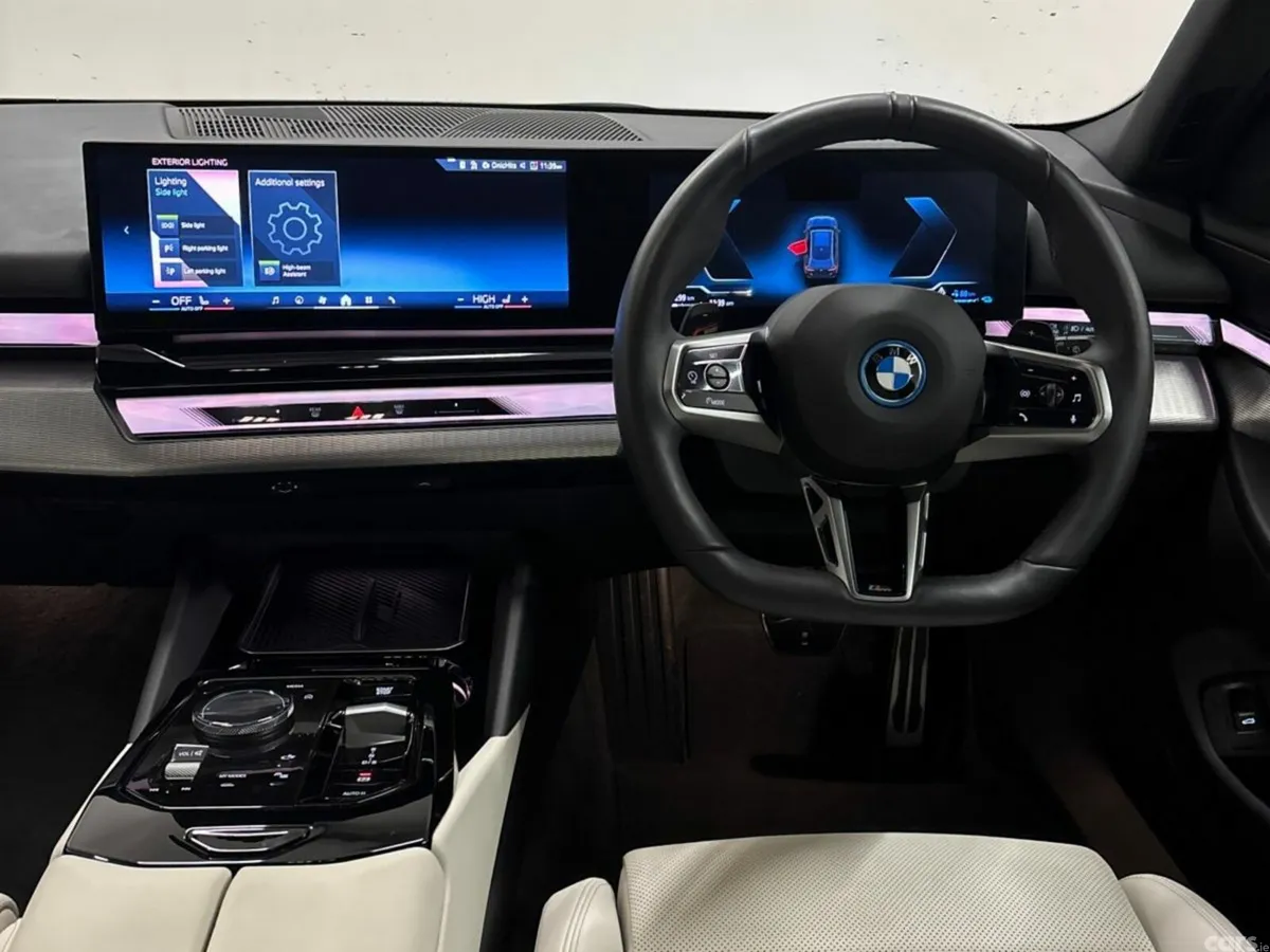 BMW 5-Series Estate, Petrol Plug-in Hybrid, 2025, Black