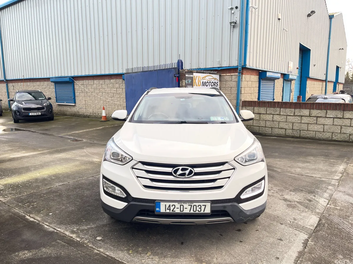 Hyundai Santa Fe SUV, Diesel, 2014, White