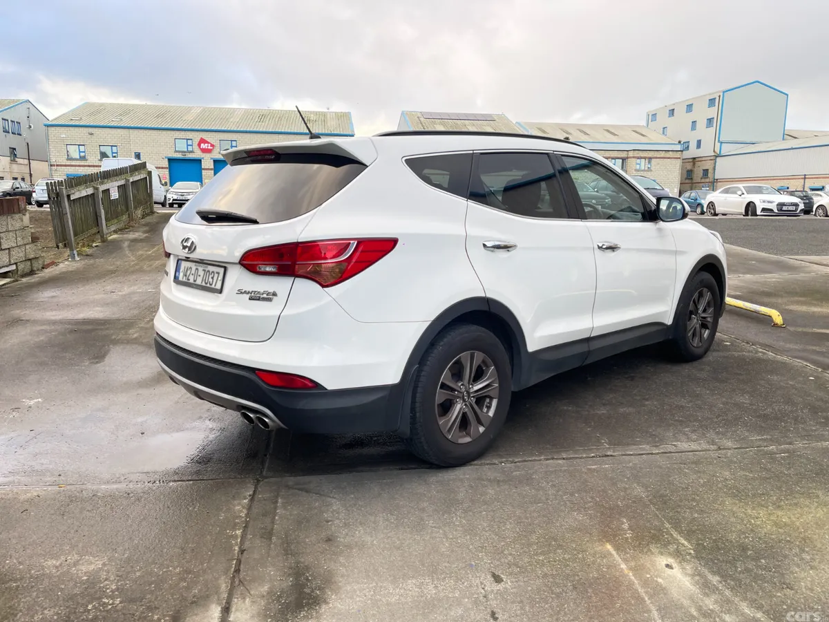 Hyundai Santa Fe SUV, Diesel, 2014, White