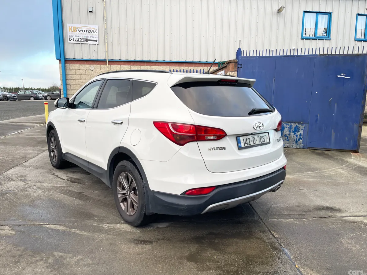 Hyundai Santa Fe SUV, Diesel, 2014, White