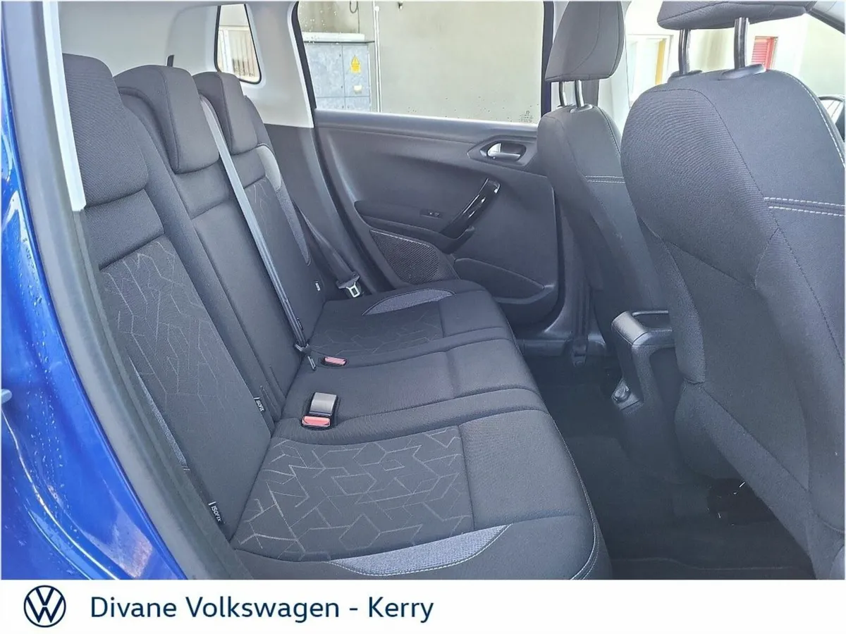 Peugeot 2008 Hatchback, Diesel, 2020, Blue