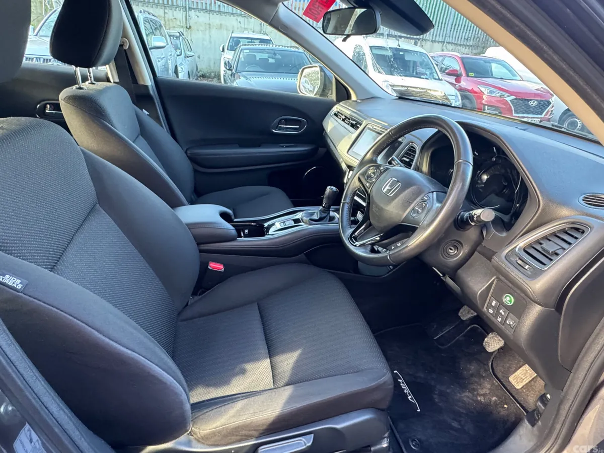 Honda HR-V SUV, Petrol, 2018, Grey