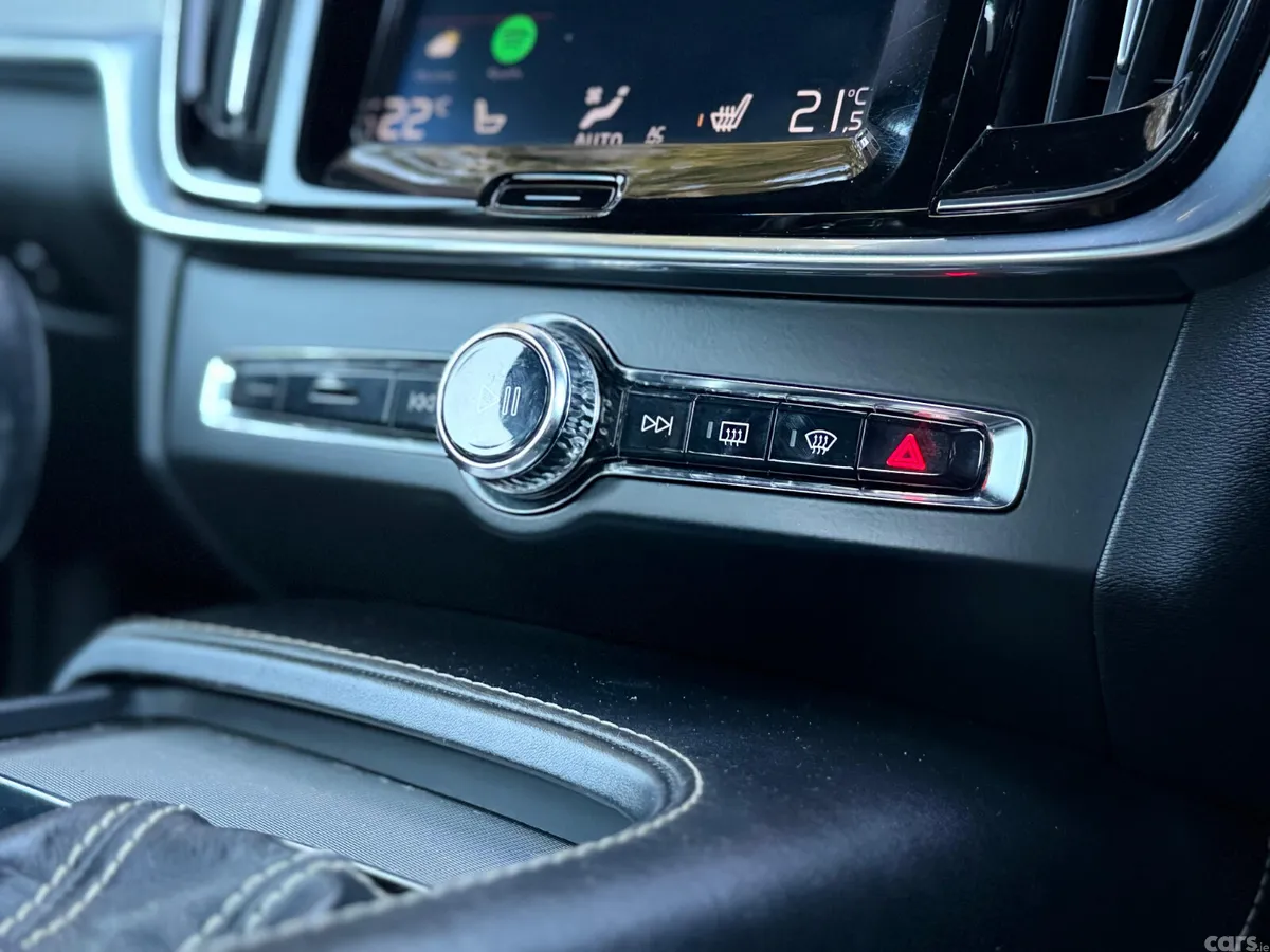 Volvo S90 Saloon, Diesel, 2018, Grey