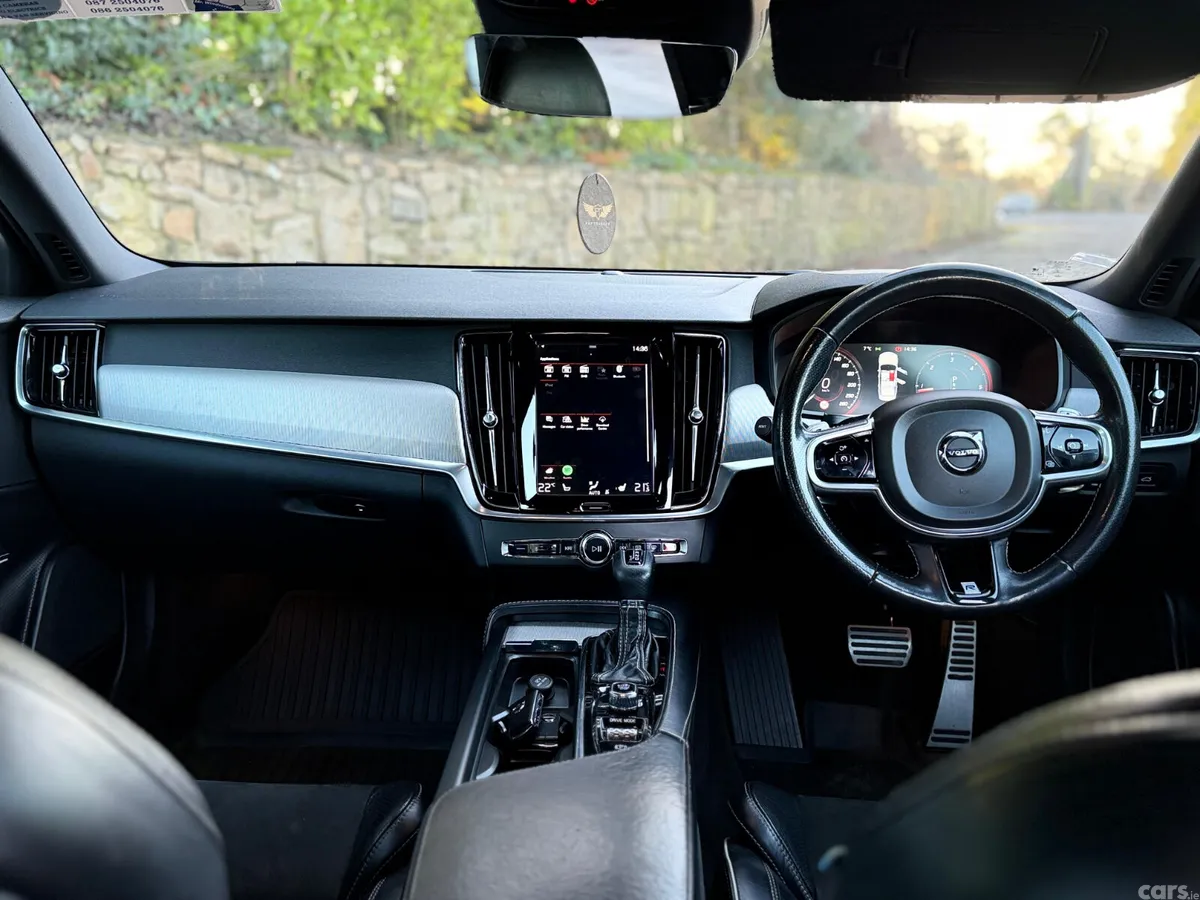 Volvo S90 Saloon, Diesel, 2018, Grey