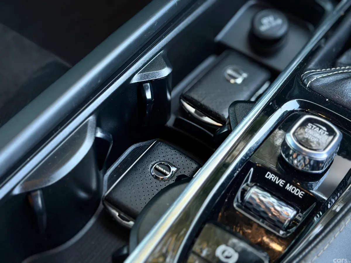 Volvo S90 Saloon, Diesel, 2018, Grey