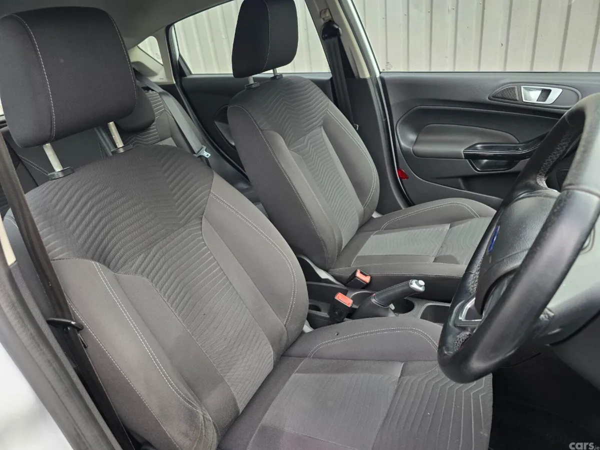 Ford Fiesta Hatchback, Petrol, 2016, White