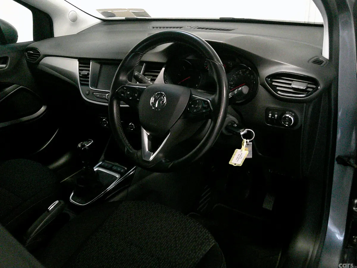 Opel Crossland X SUV, Diesel, 2018, Grey