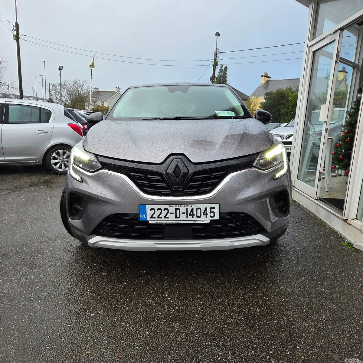 Renault Captur Hatchback, Petrol, 2022, Grey