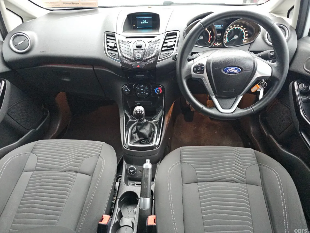 Ford Fiesta Hatchback, Petrol, 2014, White