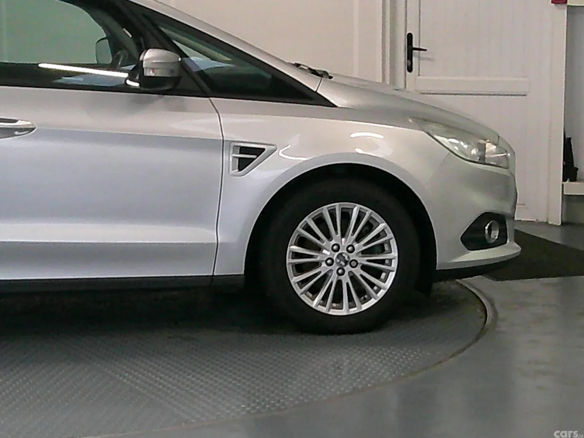 Ford S-Max MPV, Diesel, 2016, Silver