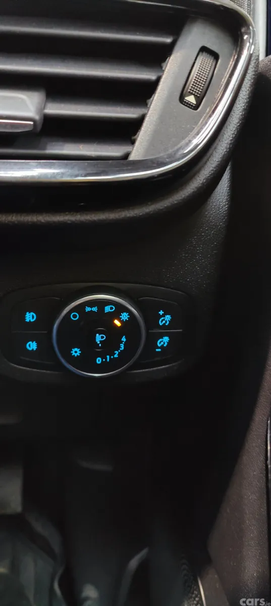 Ford Fiesta Hatchback, Petrol, 2018, Blue