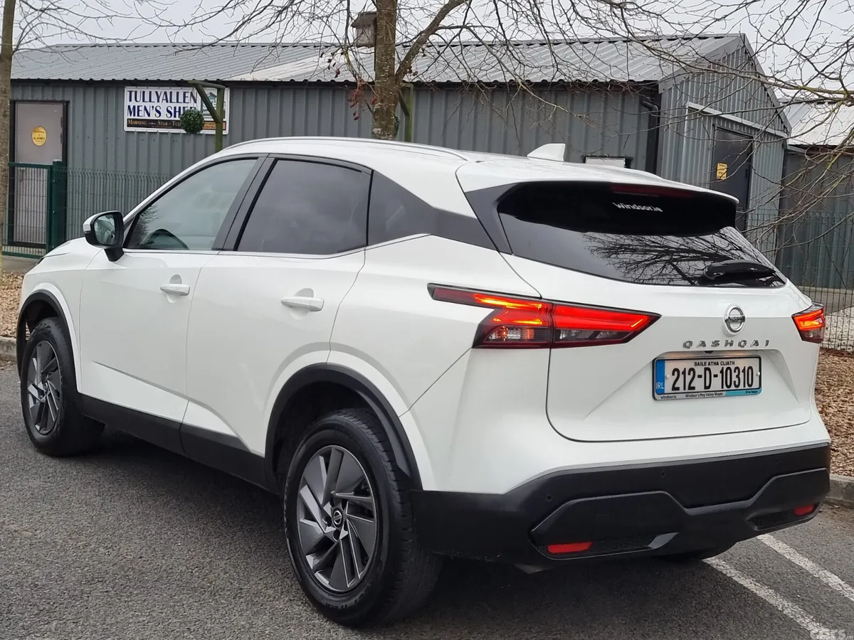 Nissan Qashqai MPV, Petrol Hybrid, 2021, White