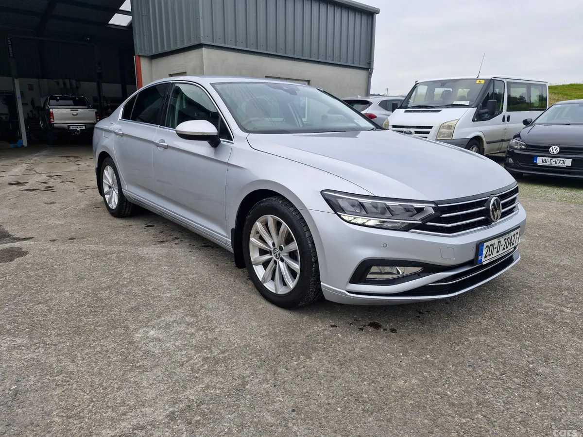 Volkswagen Passat Saloon, Diesel, 2020, Silver