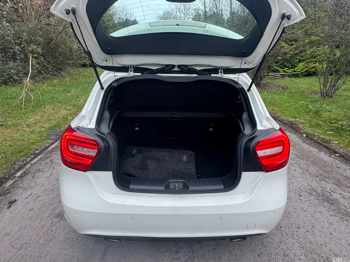 Mercedes-Benz A-Class Hatchback, Petrol, 2014, White