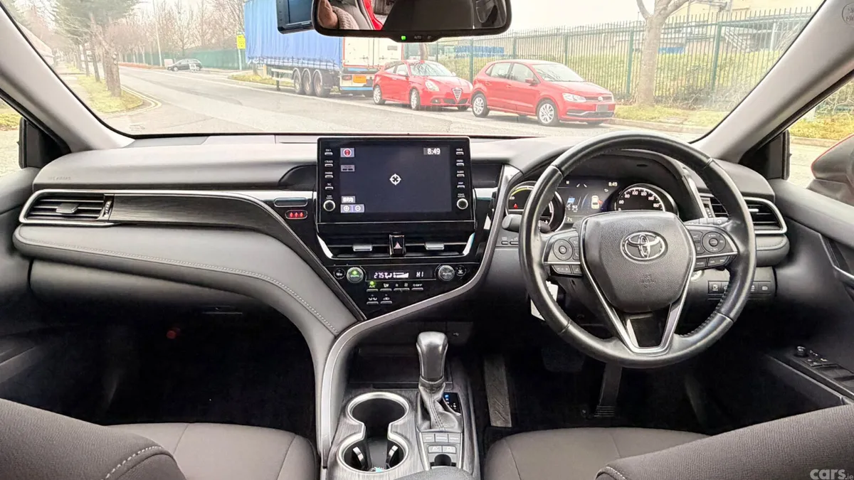 Toyota Camry Saloon, Petrol Hybrid, 2021, Red