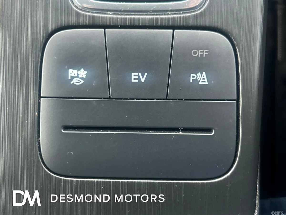 Ford Kuga SUV, Petrol Plug-in Hybrid, 2023, Silver