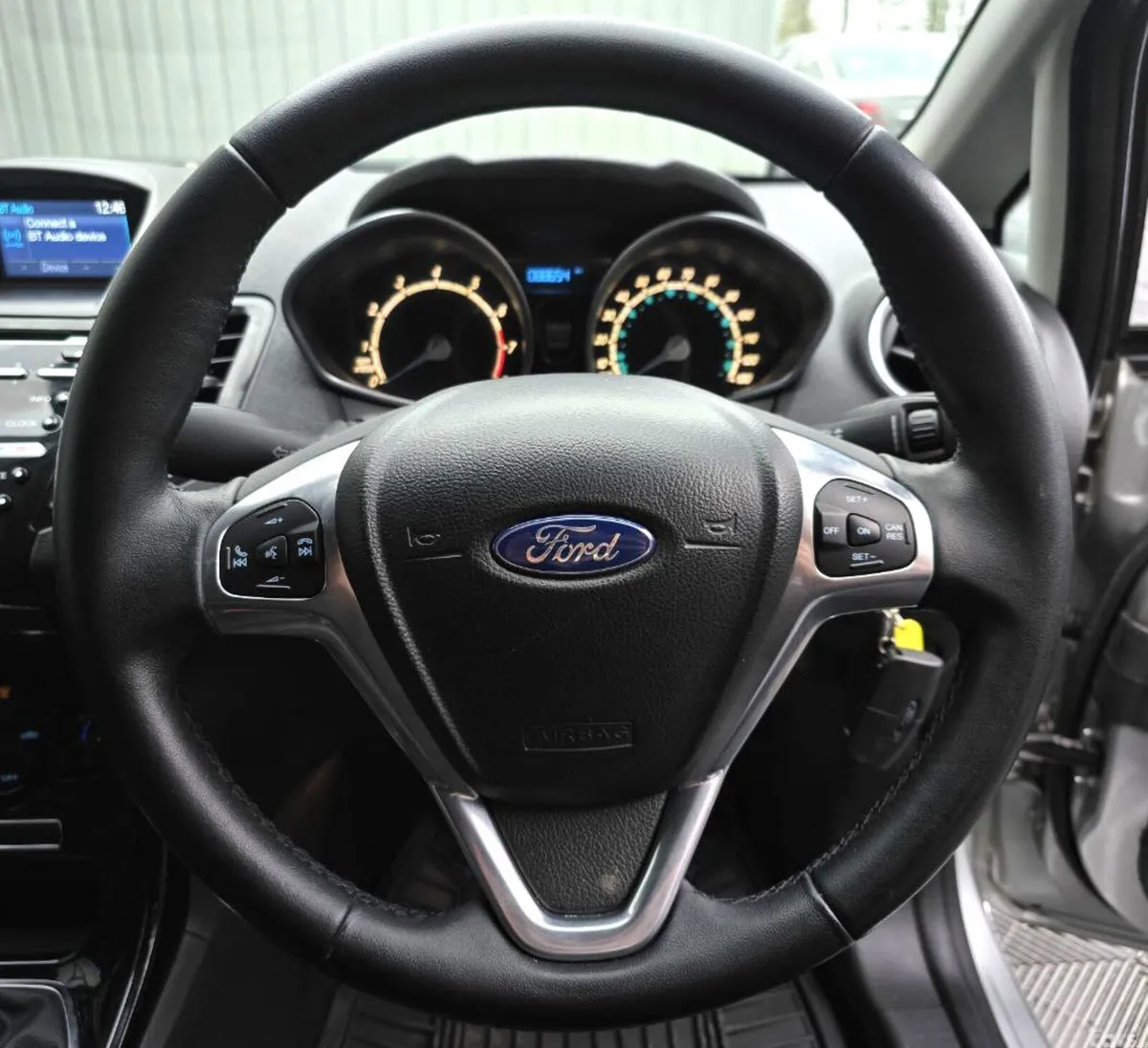 Ford Fiesta Hatchback, Petrol, 2014, Silver